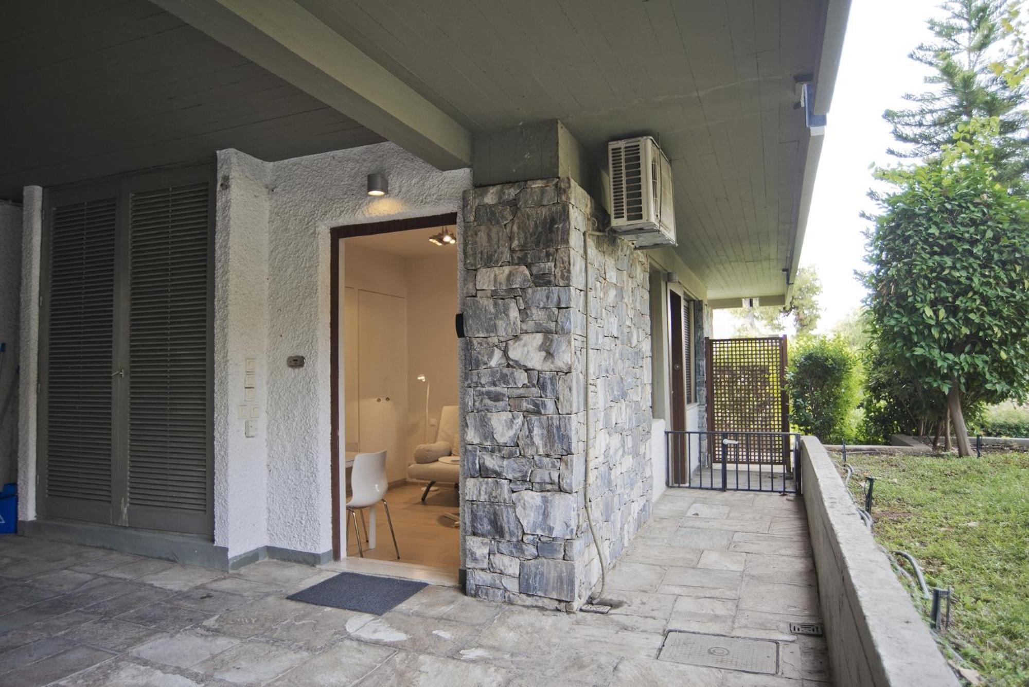 Cozy And Modern Studio Next To The Sea Atenas Exterior foto